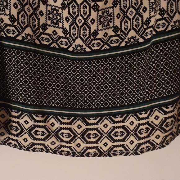 Tank - Picture 3 of 3